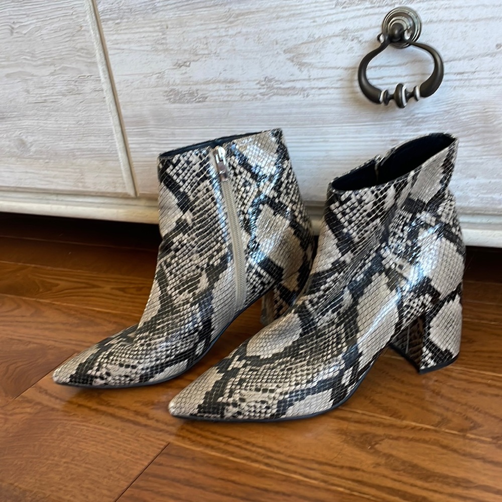 Marc Fisher snake skin boots!